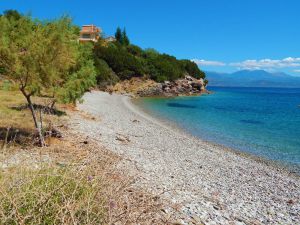 Trizonia-Lefki paralia1-1